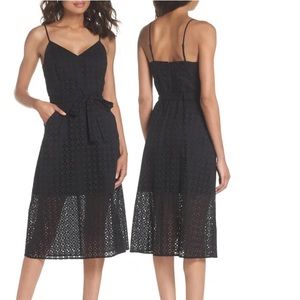 NWOT✨Shutters Sunsets Eyelet Midi Dress